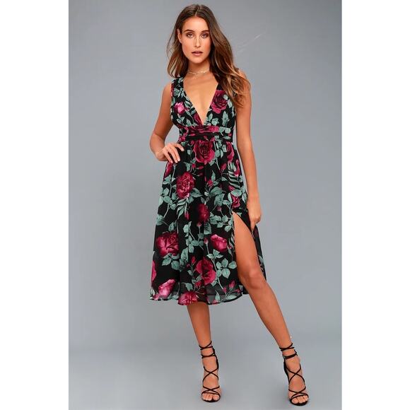 New Lulu's Queen of Hearts Black Rose Midi Dress size XS - Picture 1 of 8